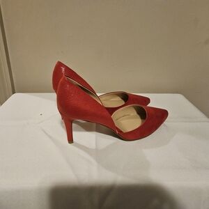 NEW- Bandolino Red Textured Heels